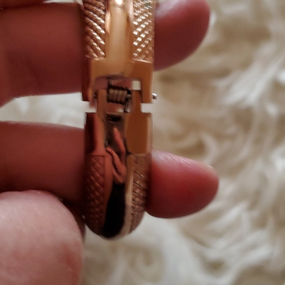 Watch - Picture 4 of 5